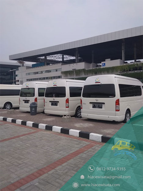 sewa hiace murah terbaik di Jakarta utara