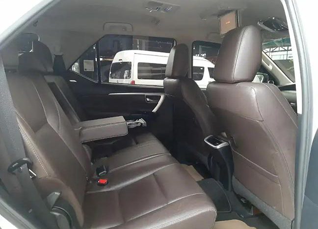 Toyota Fortuner VRZ full