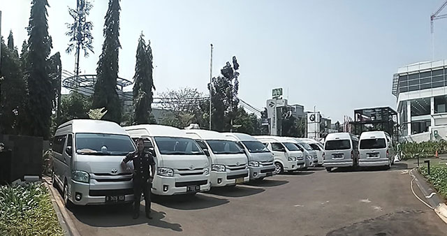 Harga sewa toyota Hiace di Jakarta Timur