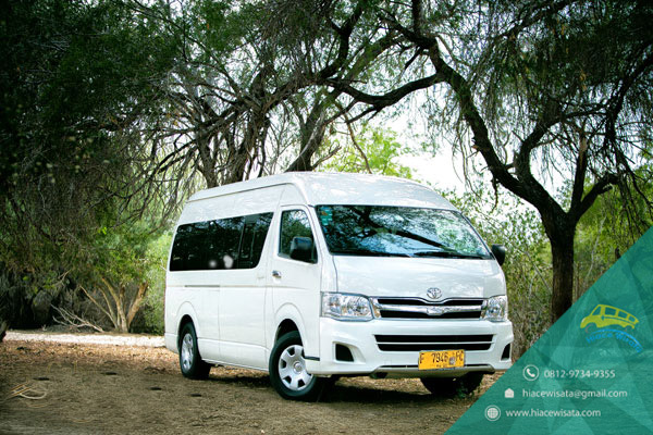 Sewa minibus Hiace commuter