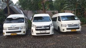 Sewa Hiace Premio Ciputat Timur