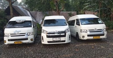 Sewa Hiace Premio terpercaya
