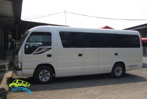 elf long sasis exterior-19-seat (1)